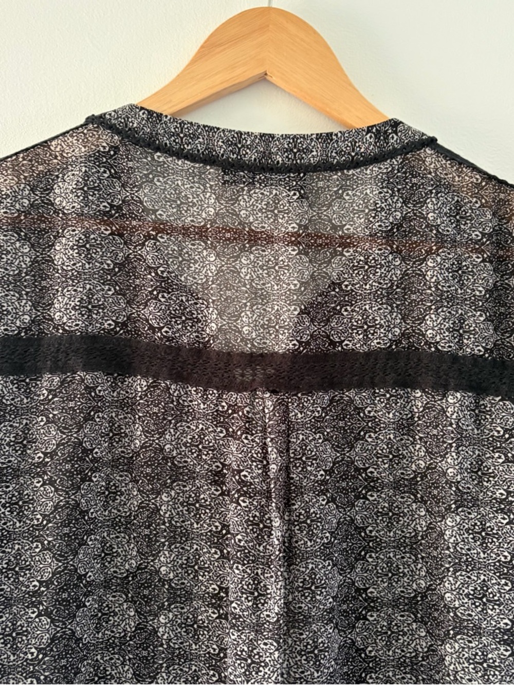 The Kooples Size Large Black & Gray Lace-Up Patterned Sheer Blouse Boho Flowy - Picture 11 of 14